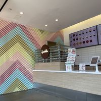   at Sprinkles Cupcakes in Palo Alto