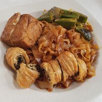 Economy kuey teow at Daily Green 吉祥素 -  Yishun St in North Singapore