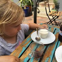 Vegan milk for small kids and delicious juice at Flax in Malmo