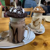 Shakes   at The Eating Gorilla in Penrhyndeudraeth