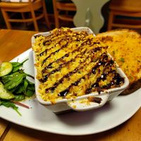 Truffled Steak Mac & Cheese served with Garlic Bread. at The Eating Gorilla in Penrhyndeudraeth