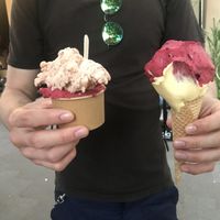 vegan icecream/sorbet! 4 different sorts (they even had much more) at Minus in Hamburg