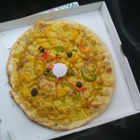 The veggie curry vegan pizza at Pizza Panorama in Castanet-tolosan