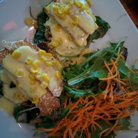 Sea Cake Benedict brunch (15$). Really delicious.
It has their vegan sea cake, sauteed greens, topped with tempeh hummus, cashew cheese and corn, served with salad.
Ask for toast next to it, as it doesn't come with toast. at Real Food Daily in West Hollywood