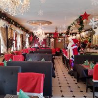 Interior (around christmas) at Tamarind Hill in Zurich