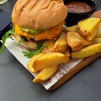 Vegan burger with French fries at Meraki in Oviedo