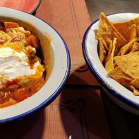 Nachos con chili vegetal at Meraki in Oviedo