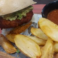 Hamburguesa vegetariana 11€ at Meraki in Oviedo