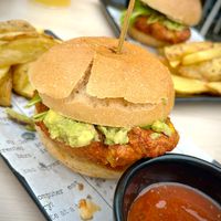 Vegan burger with guacamole and fries at Meraki in Oviedo