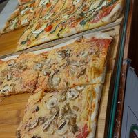 Crazy Vegan Pizzas🍕🍕🍕🍕 at Giova in A Coruna