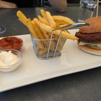Vegan burger (with vegan cheese), chips and dips at Pappa Blå in Borgholm