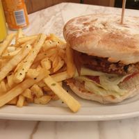 Burger and fries at Hamburgueria do Bairro - Ramalho Ortigão in Lisbon