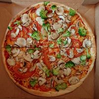 Pizza Kap Verde at Domino's Pizza in Dusseldorf