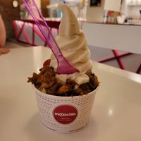  at Moochie in Antwerpen