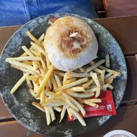 vegan Burger with Fries  at Adelheid von Hanau in Hanau