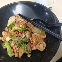 $17.30 for this expensive, not fresh meal at Xing Hua Vegetarian 兴化美食 - Albert Mall in Central Singapore