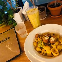 Mac N Cheese with Mango 🥭 Smoothie 💚  at Plant Cafe & Kitchen - Itaewon in Seoul