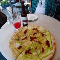 Фокачча с кабачками и вяленами томатами at 8oz in Moscow