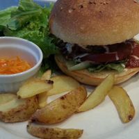 burger at Hanada Rosso in Tokyo