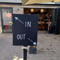 Outside kiosk for coffee and cake at Two Islands Ice Cream in Abersoch