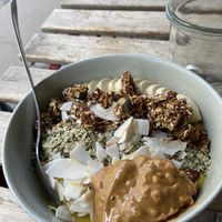 Vegan Matcha Mango Smoothie bowl 🌱  at GRØD - Vesterbrogade in Copenhagen