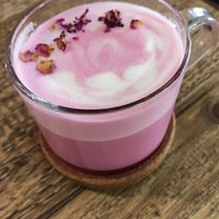 Vegan pink latte at Fitagain in Krakow