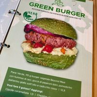 Green burger at Hero in Predazzo