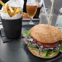 Hamburger vegan avec un steak Beyond Meat at Version Originale in Porto-vecchio