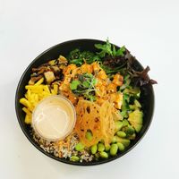 Spicy tofu Poké at Leaves House || in Montreal
