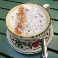 Oat milk Cappuccino at Menthe Chocolat in Toulon