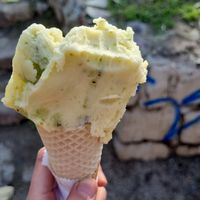 Helado de kiwi, estuvo muy bueno 👌 at La Gelateria del Barri in Santiago