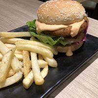 Vegan burger at Greendot 绿一点 - Bishan in Central Singapore