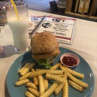 Tofu Burger 🍔 Fries 🍟 Apple & Coconut Smoothie 🍏🥥   at P & T Hostel in Koh Samui
