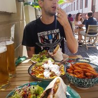 Vegane Tex-Mex Fries, Süsskartofel-Fries & Good Girl Vegan wrap at Nana in Heidelberg