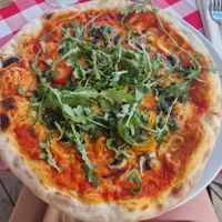 Vegetariana without olives and pesto at Mammamia in Ornskoldsvik