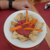 Hummus de remolacha at Teff Vegetariano in Elche
