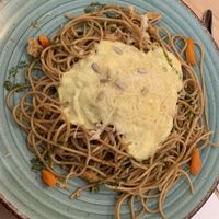 Pasta a los quesos con curry  at Teff Vegetariano in Elche