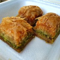 Baklava (vegan) - sweet and nutty 😋 at Veganland in Neuss