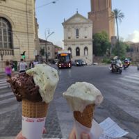 Helado y cono 100% vegetal (derecha) at The Gelatist - Via Nazionale in Rome