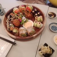 Mix para 2 personas at Ohana Sushi Vegan in Montreal