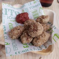 Nuggets de nopollo at Moniamour in Cuenca
