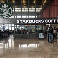 Exterior of the café at ORY - Starbucks - T4 in Orly