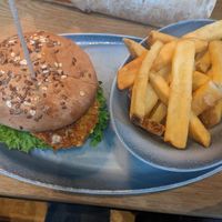 Zeitgeist with Golden Fries and a drink (17,90€) - 4/5 at Hans im Glück - Sonnenstr in Munich