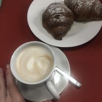 Vegan croissant and soy latte at Biasetto in Padua