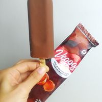 Wonderful popsicle, vegan and gluten-free, from the brand "Vëgga Creäm"

 at Grão Natural - Bom Fim in Porto Alegre