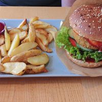 Cheesesteak burger at RoseHip Bistro - Pylimo in Vilnius