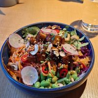 Tempeh teriaki bowl at RoseHip Bistro - Pylimo in Vilnius