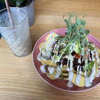 nachos and a tropical smoothiee  at RoseHip Bistro - Pylimo in Vilnius