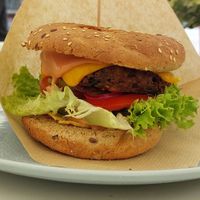 Daily lunch: Mexican Burger and Tomato Soup at RoseHip Bistro - Pylimo in Vilnius