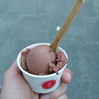 Gianduja - NussNugat at Frau Meis Eisladen in Hamburg
